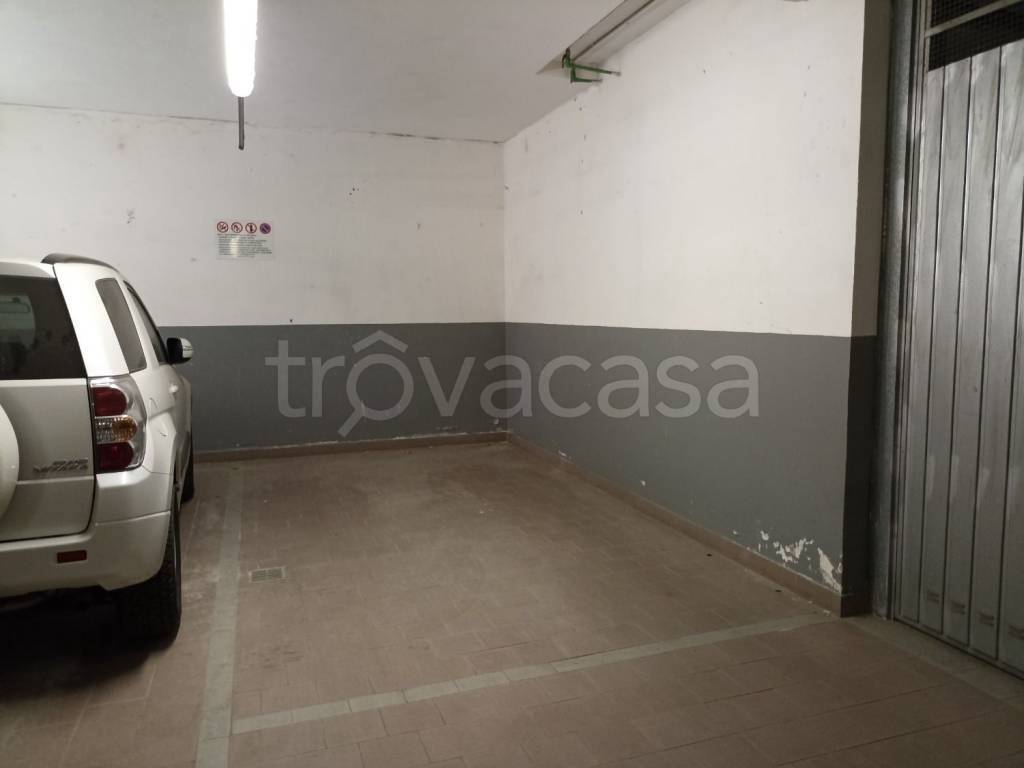 Box / garage a Bologna in Via Camillo Ranzani - Foto 4
