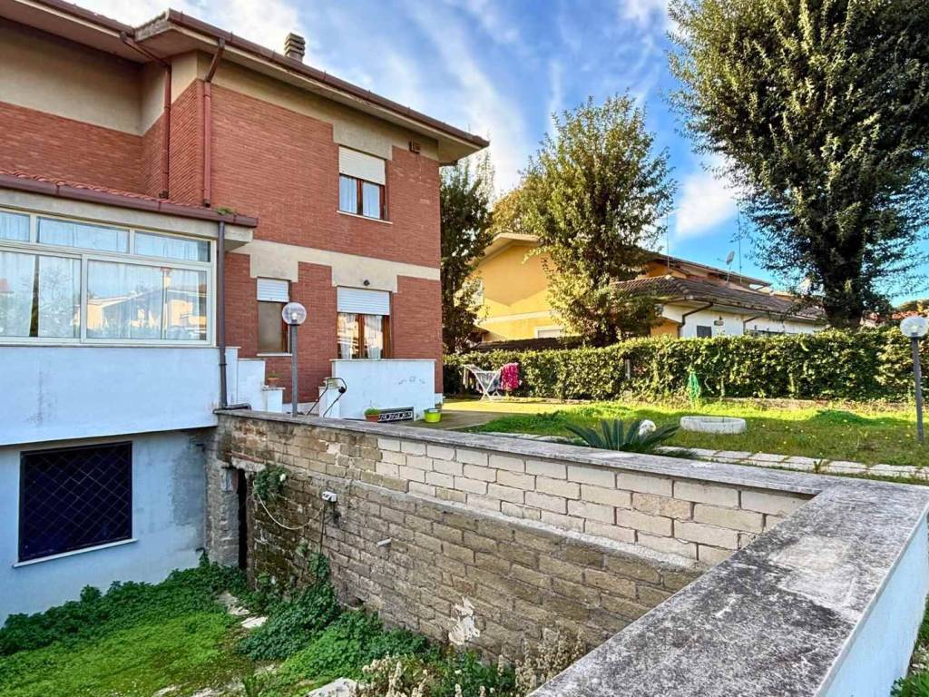 Villa a Anzio in Via Giovanni Pascoli - Foto 2