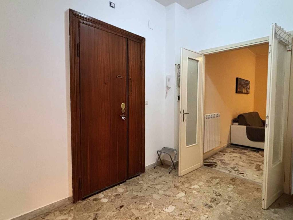 Appartamento a Pomezia in Via Rumenia - Foto 2