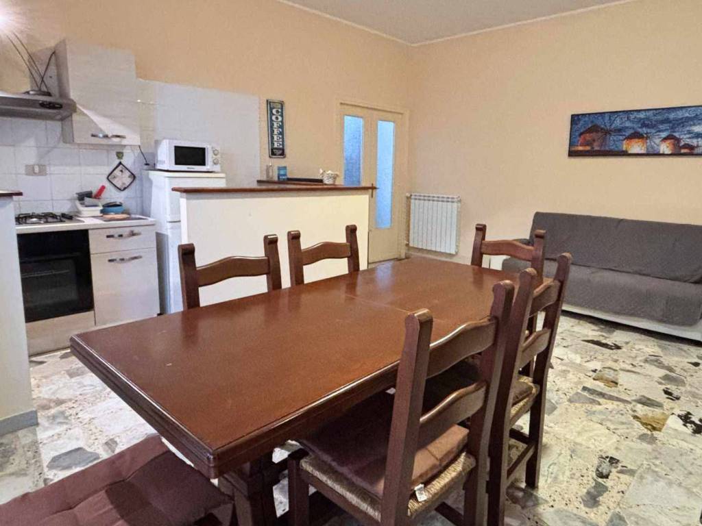 Appartamento a Pomezia in Via Rumenia - Foto 4
