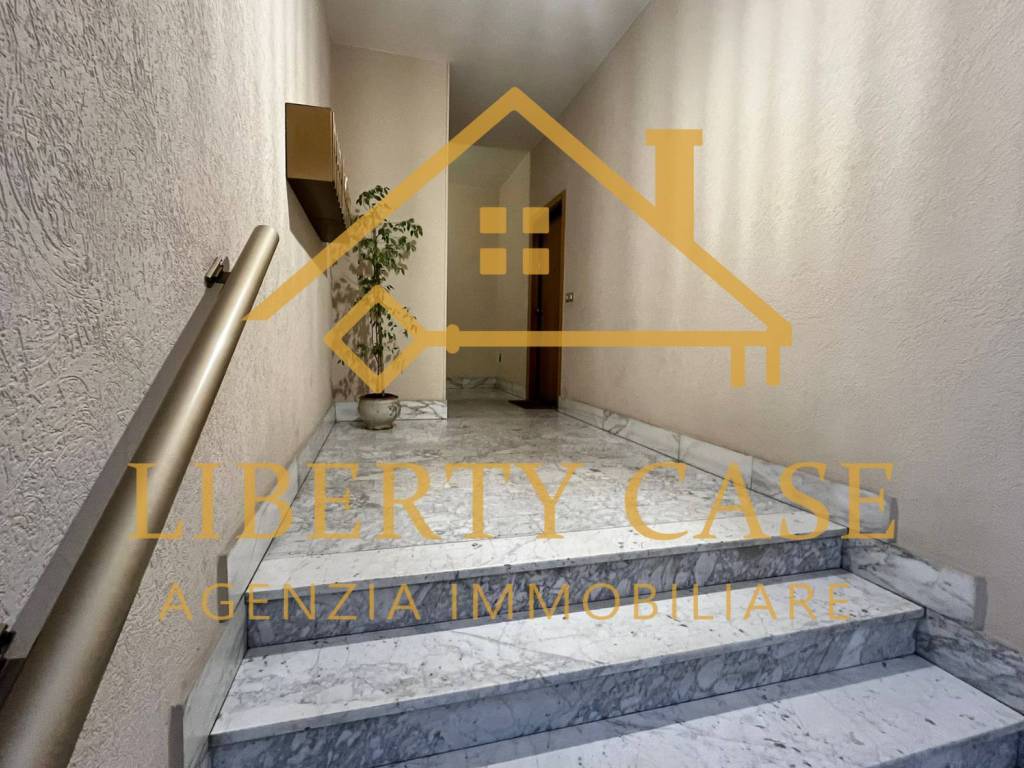 Appartamento a Vercelli in Via Massaua, 108 - Foto 2