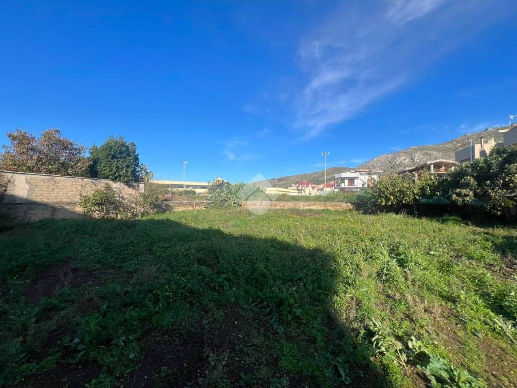 Terreno a Mondragone in Via salvo d'acquisto - Foto 3