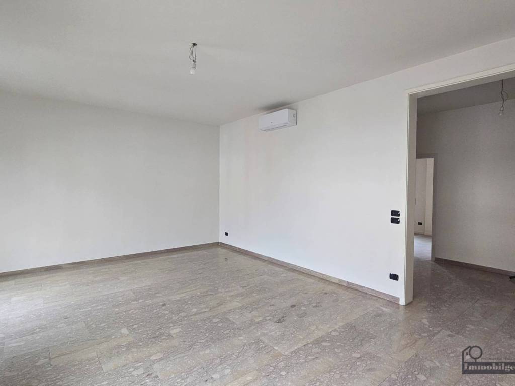 Appartamento a Parma in Via Carlo Innocenzo Frugoni, 15 - Foto 4