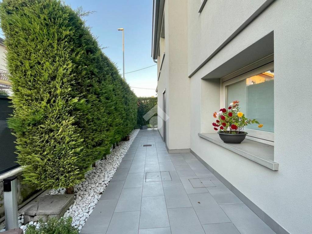 Villa a Selvazzano dentro in Via vespucci - Foto 4