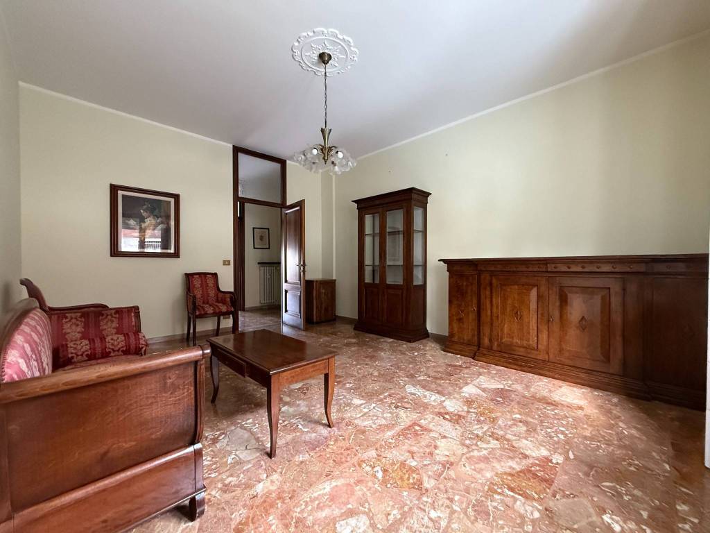 Appartamento a Alba in Via Rio Misureto, 11 - Foto 4