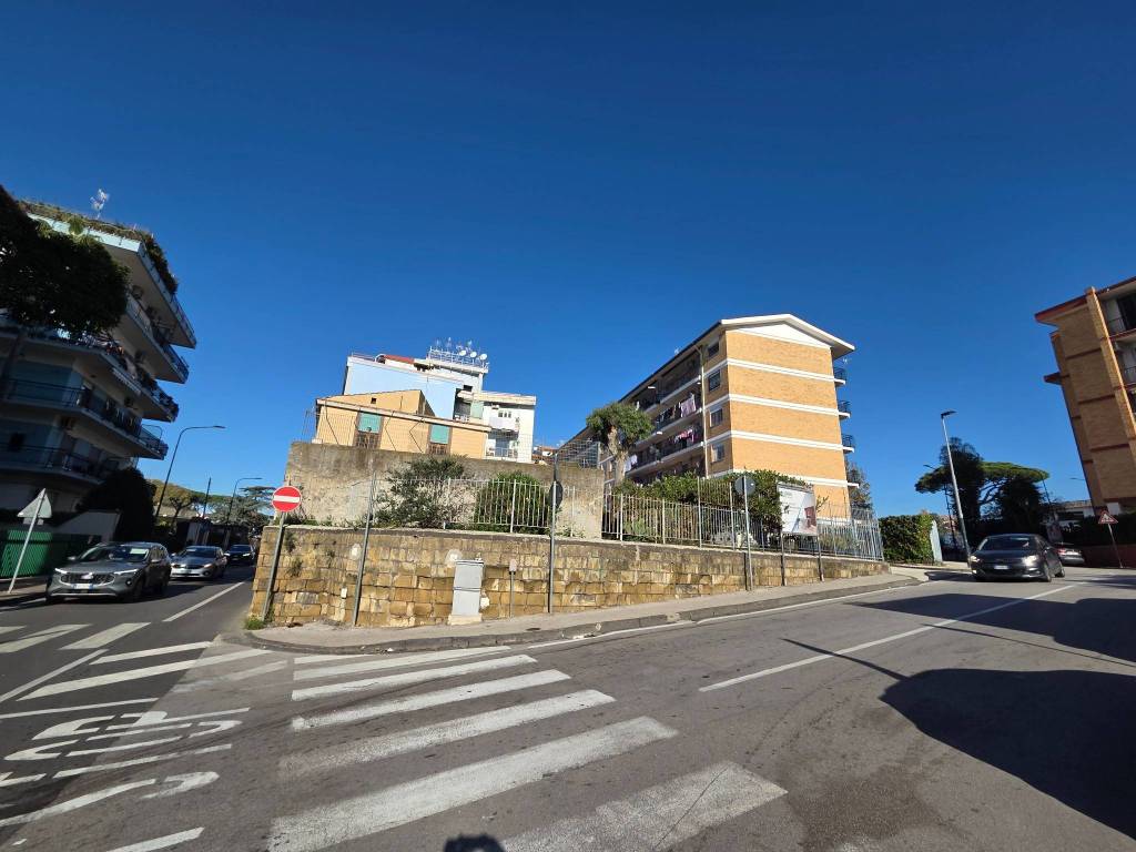 Appartamento a Portici in Via Flotard De Lauzieres, 10 - Foto 3