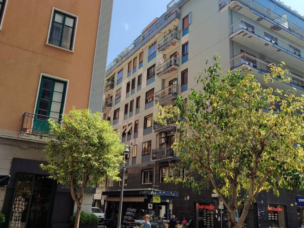 Appartamento a Salerno in Corso Vittorio Emanuele, 58 - Foto 5