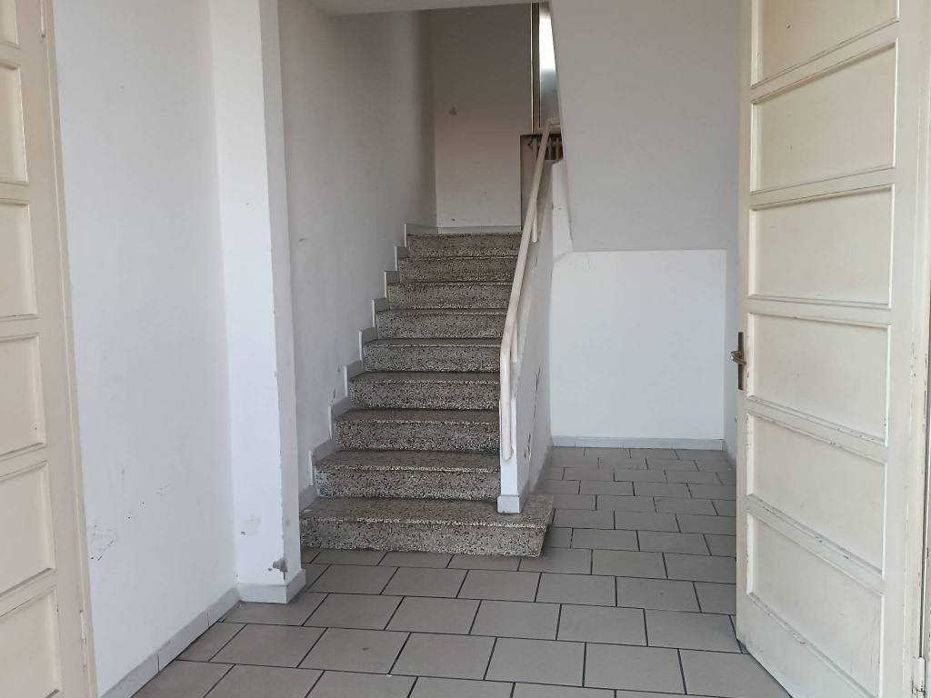 Casa indipendente a Massa lombarda in Viale della Repubblica, 36 - Foto 2