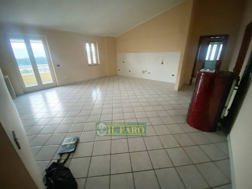 Appartamento a Giugliano in campania in Via 1 Maggio - Foto 2
