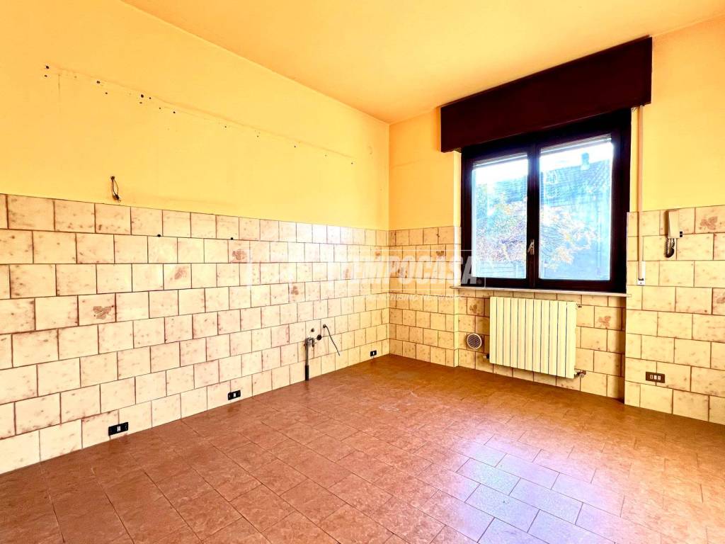 Casa indipendente a Lonate pozzolo in Via Giuseppe Garibaldi, 24 - Foto 4