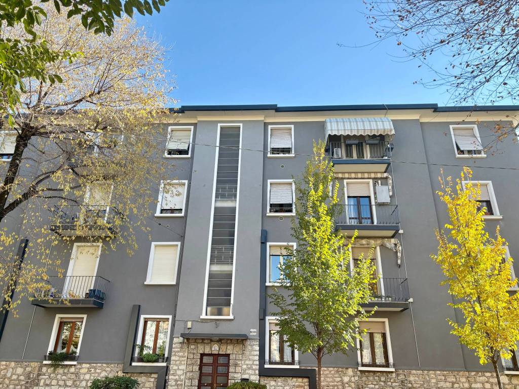 Appartamento a Brescia in Via Mario Longhi - Foto 5