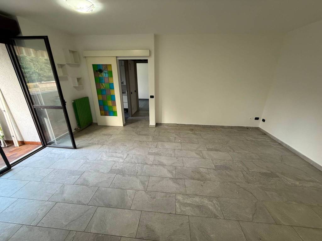 Appartamento a Saronno in Viale Giulio Cesare - Foto 5