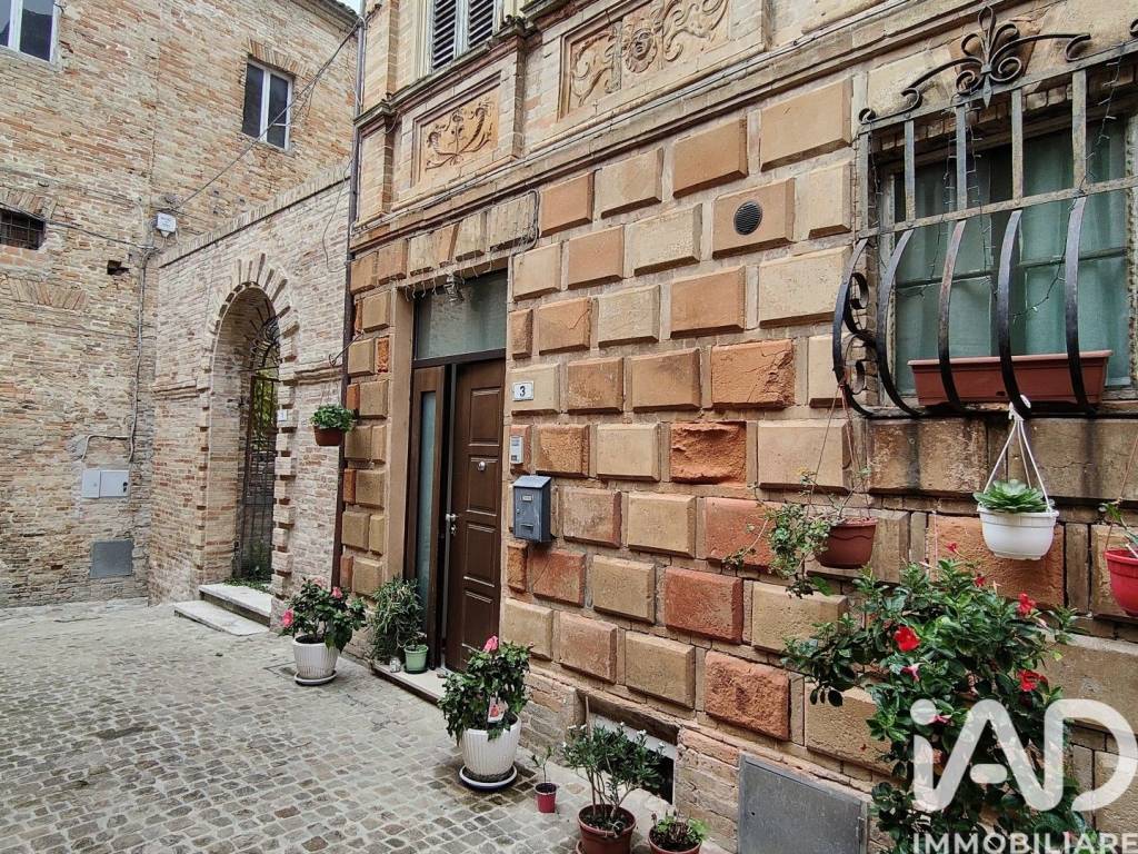 Appartamento a Montefiore dell'aso in Piazza della Repubblica - Foto 2