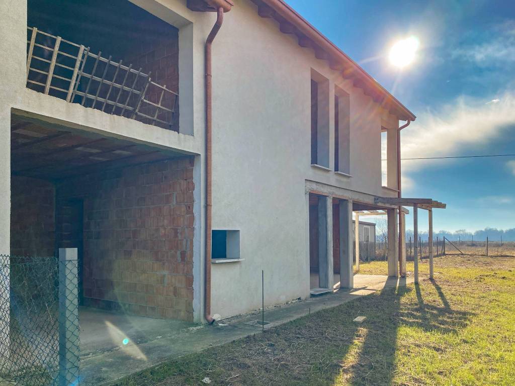 Villa a Campolongo maggiore in Via Rovine, 4 - Foto 2