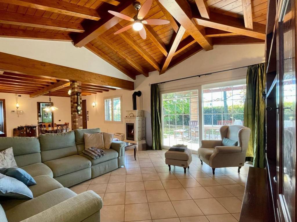 Villa a Fontanafredda in Viale Giacomo Leopardi, 29 - Foto 4