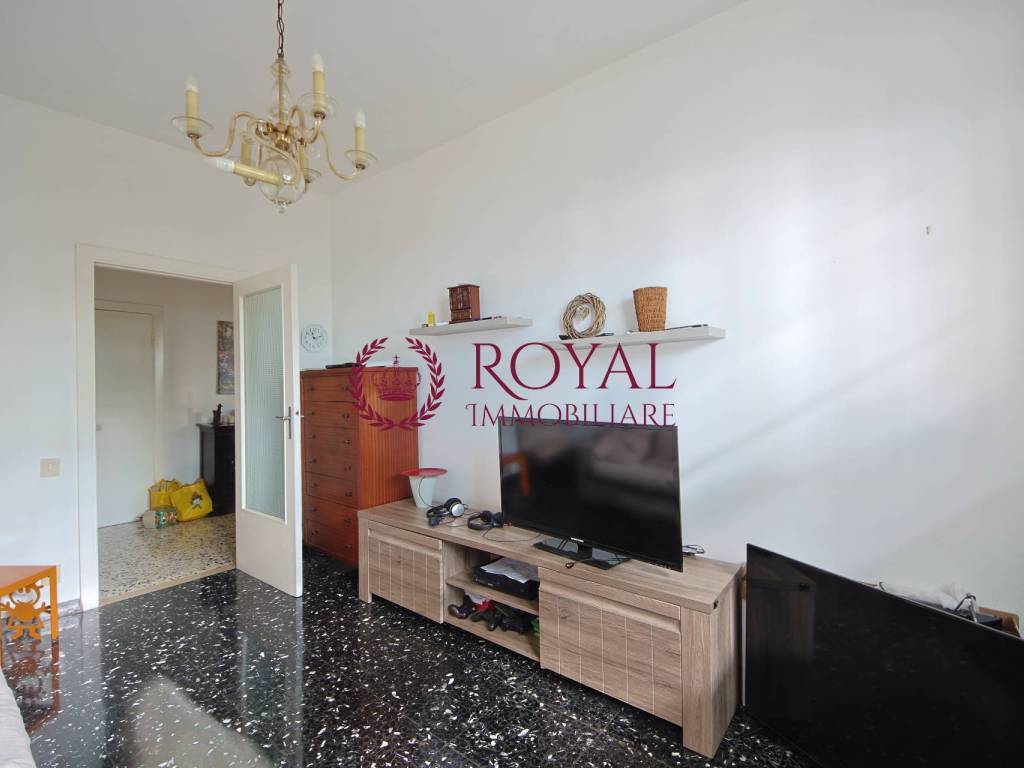 Appartamento a Livorno in Via Ermenegildo Bois - Foto 3