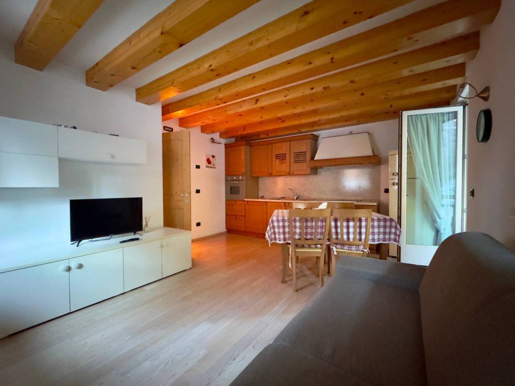 Appartamento a Pinzolo in Piazza San Gerolamo, 2 - Foto 3