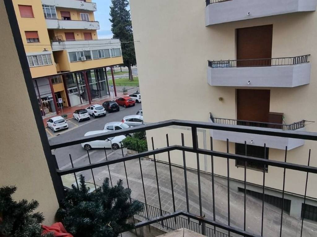 Appartamento a Prato in Via Carlo Marx - Foto 2