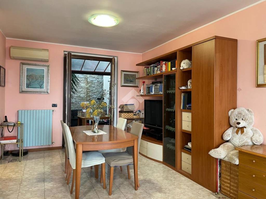 Casa indipendente a Predore in Via Pradello, 11 - Foto 4