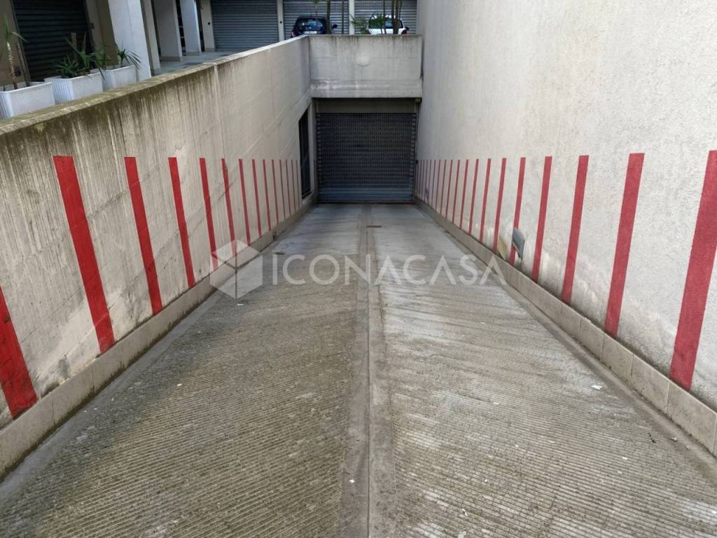 Box / garage a Noicattaro in Via Pesole, 25 - Foto 5