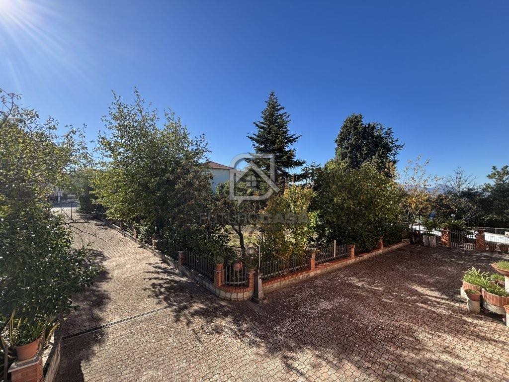 Villa a Apice in Via della Solidarietà, 18 - Foto 2