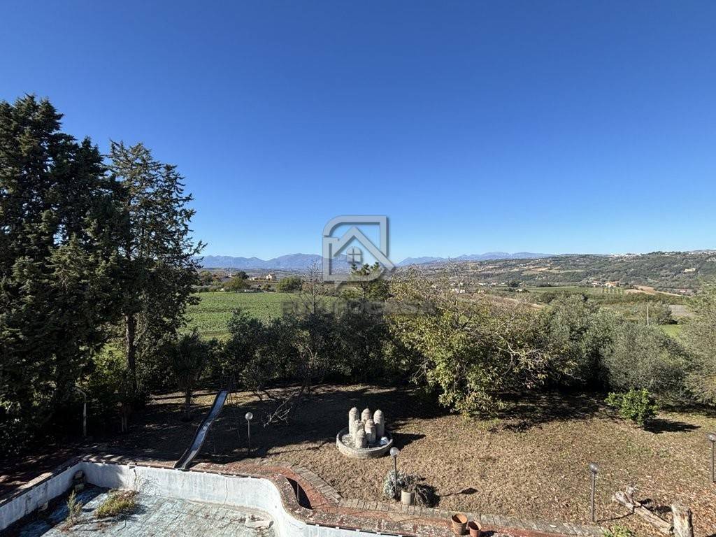 Villa a Apice in Via della Solidarietà, 18 - Foto 4