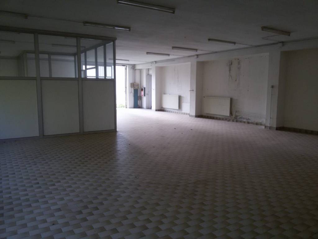 Immobile a Somma lombardo in Via Giuseppe Giusti - Foto 2