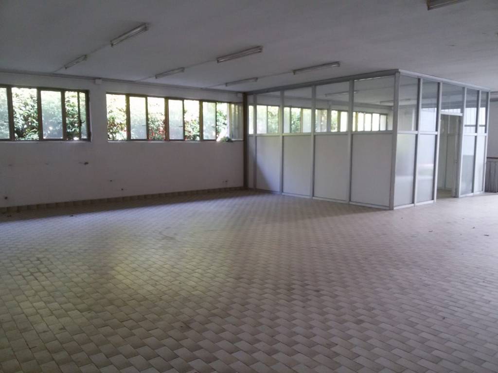 Immobile a Somma lombardo in Via Giuseppe Giusti - Foto 4