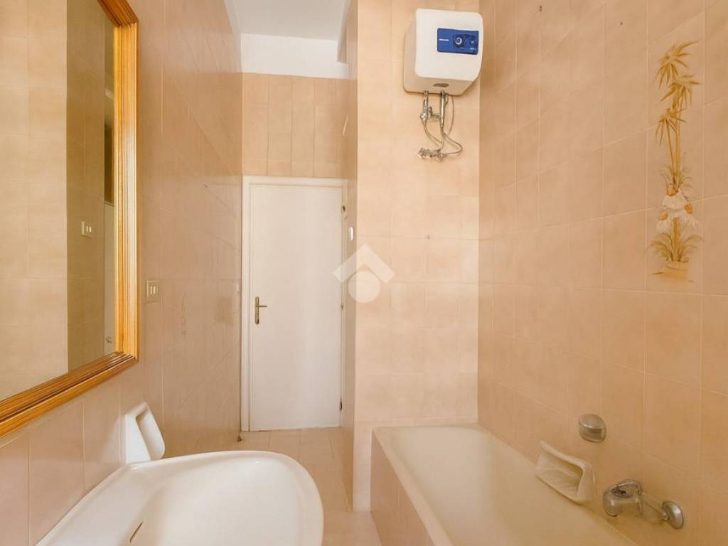 Casa indipendente a San giovanni rotondo in Via Pietro Giannone, 11 - Foto 5