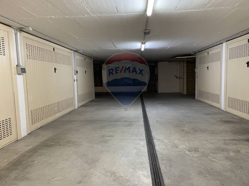 Box / garage a Vado ligure - Foto 4
