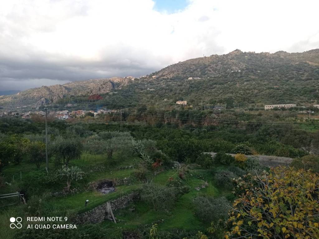 Rustico / casale a Castiglione di sicilia in via ficarazzi - Foto 3