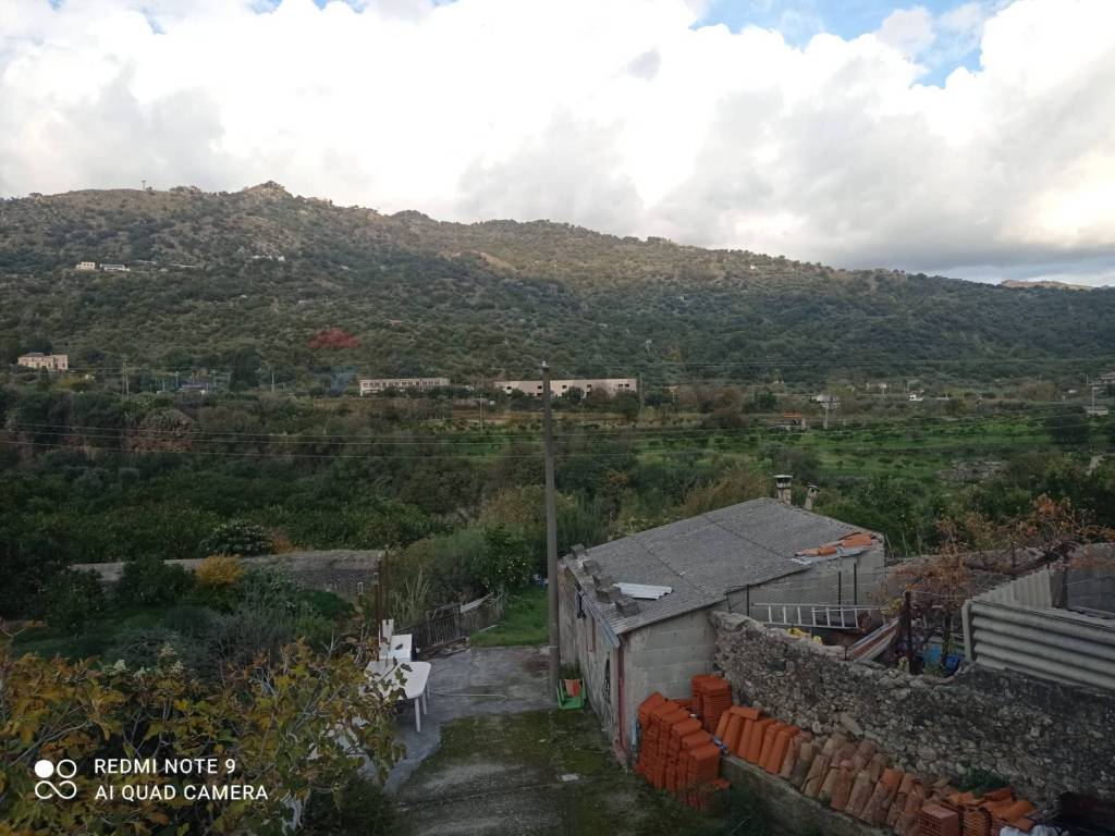 Rustico / casale a Castiglione di sicilia in via ficarazzi - Foto 4