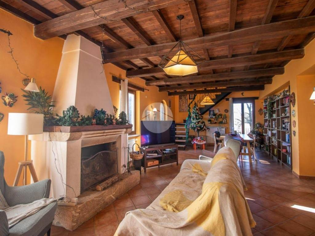 Villa a Tarano in VIA TENUTELLE, 71 - Foto 4