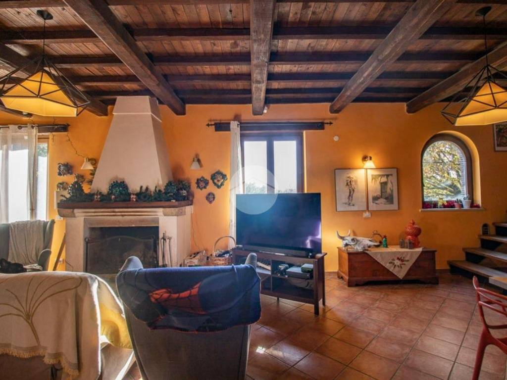 Villa a Tarano in VIA TENUTELLE, 71 - Foto 5