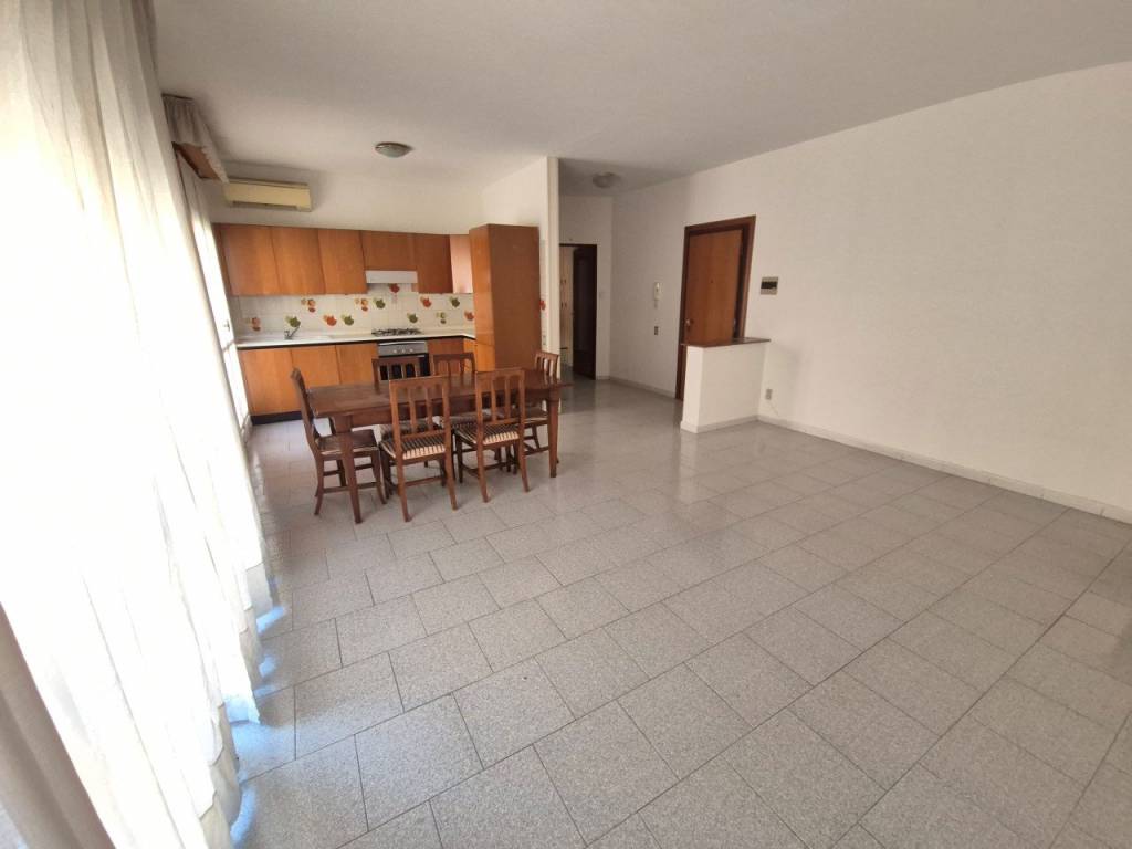 Appartamento a Verona in Via Pietro Cossali - Foto 3