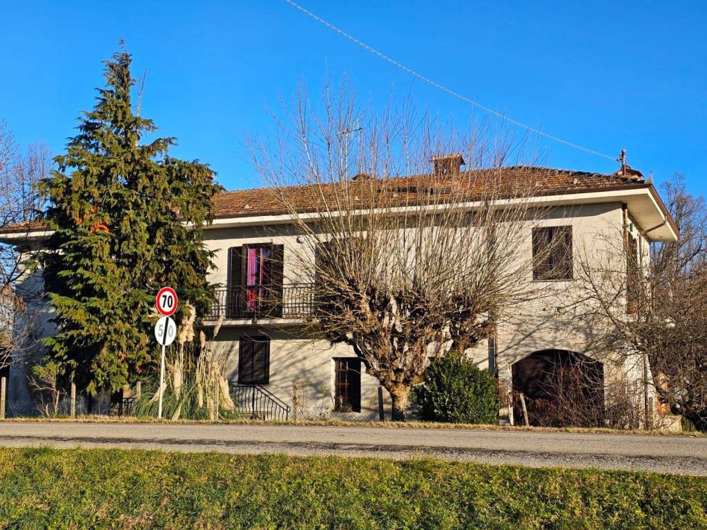 Casa indipendente a Bene vagienna in Via Carrù, 83 - Foto 2