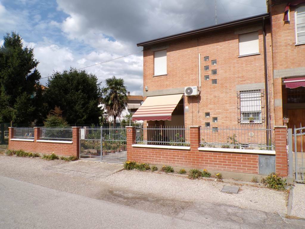 Villetta a schiera a Fiscaglia in Via Quasimodo, 2 - Foto 3