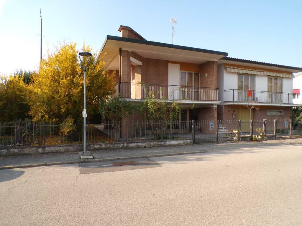 Villa a Ostellato in Via Gramsci, 5 - Foto 2