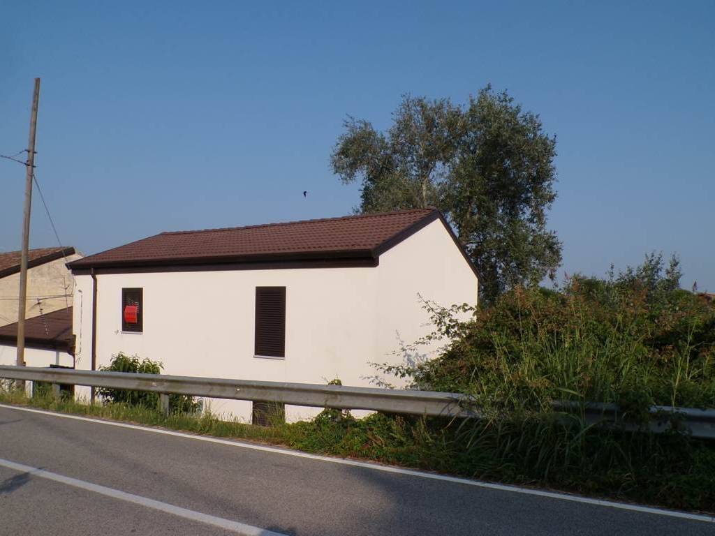 Villa a Fiscaglia in Via Travaglio, 206 - Foto 2