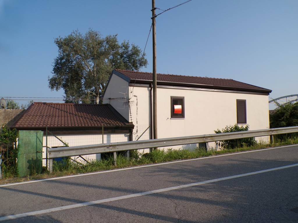 Villa a Fiscaglia in Via Travaglio, 206 - Foto 3