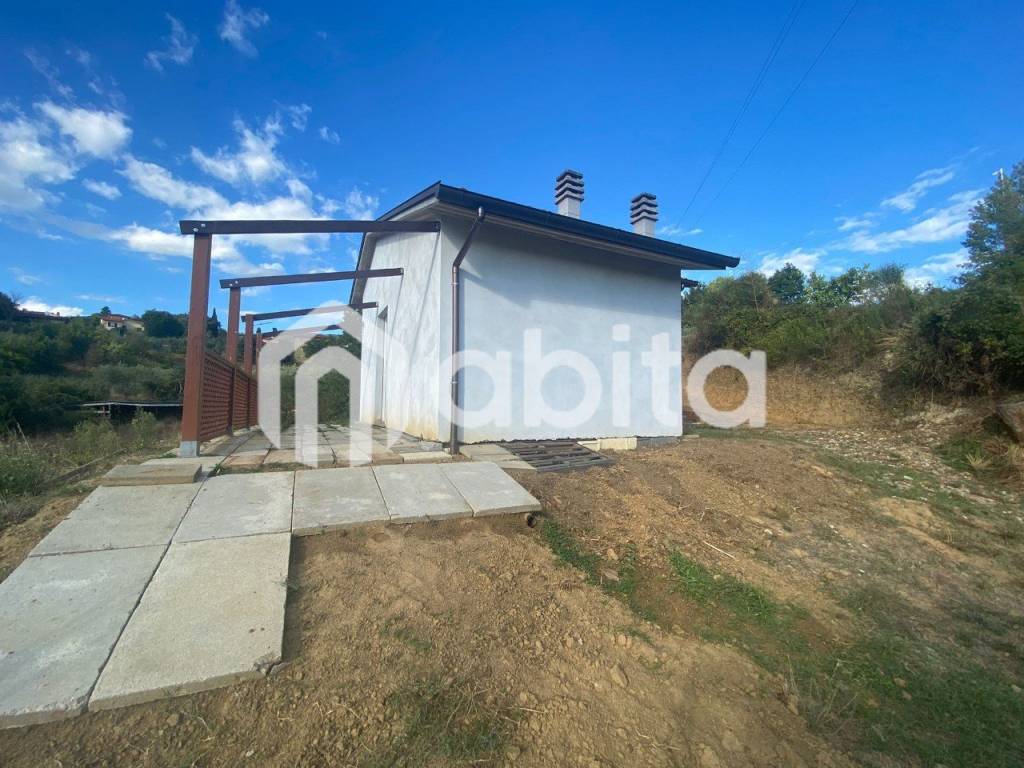 Villa a Loro ciuffenna in STRADA PROVINCIALE SETTEPONTI - Foto 2