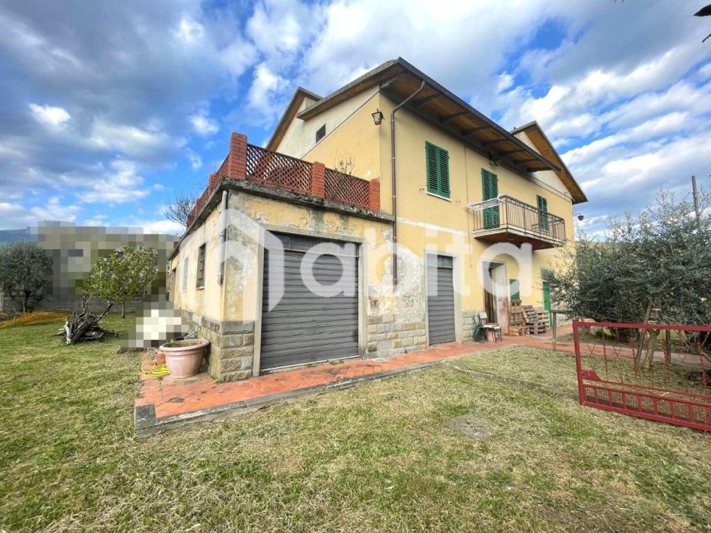 Villa a Loro ciuffenna in VIA MARCONI - Foto 2