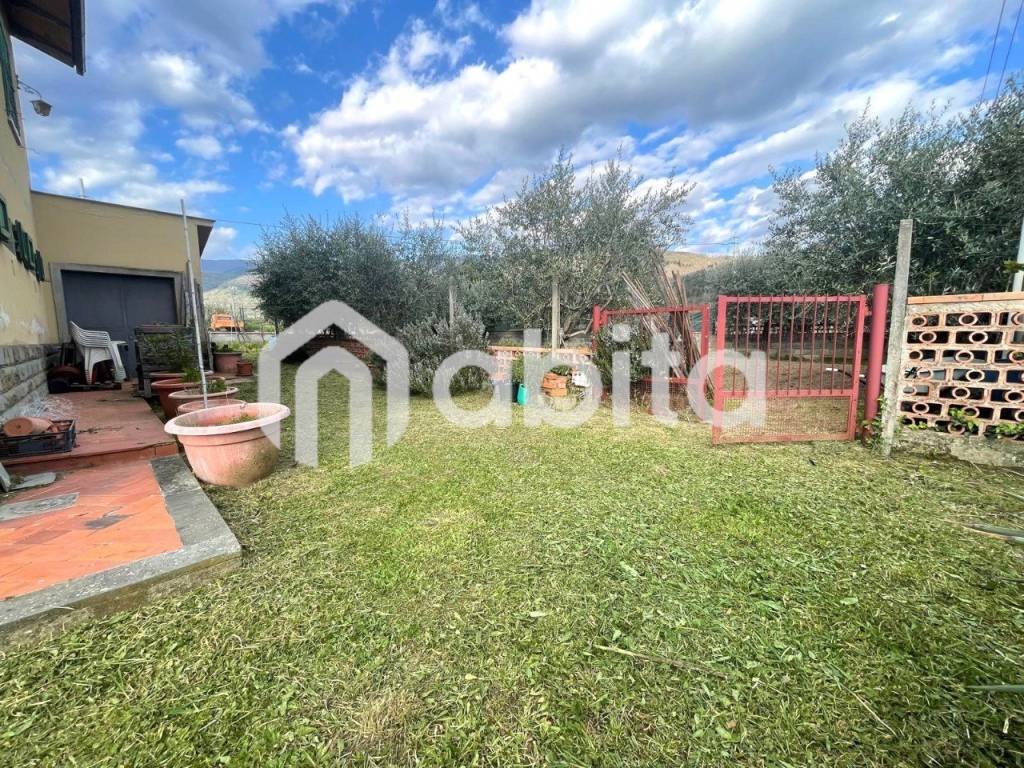 Villa a Loro ciuffenna in VIA MARCONI - Foto 5