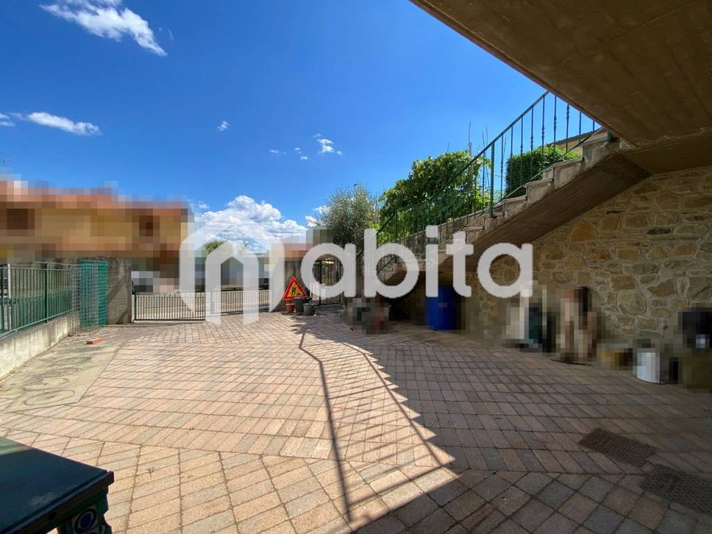 Villa a Loro ciuffenna in VIA COLOMBO - Foto 4