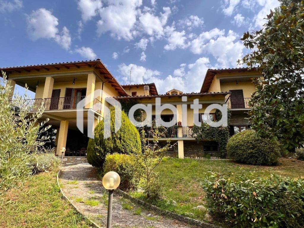 Villa a Loro ciuffenna in Via Trento - Foto 4