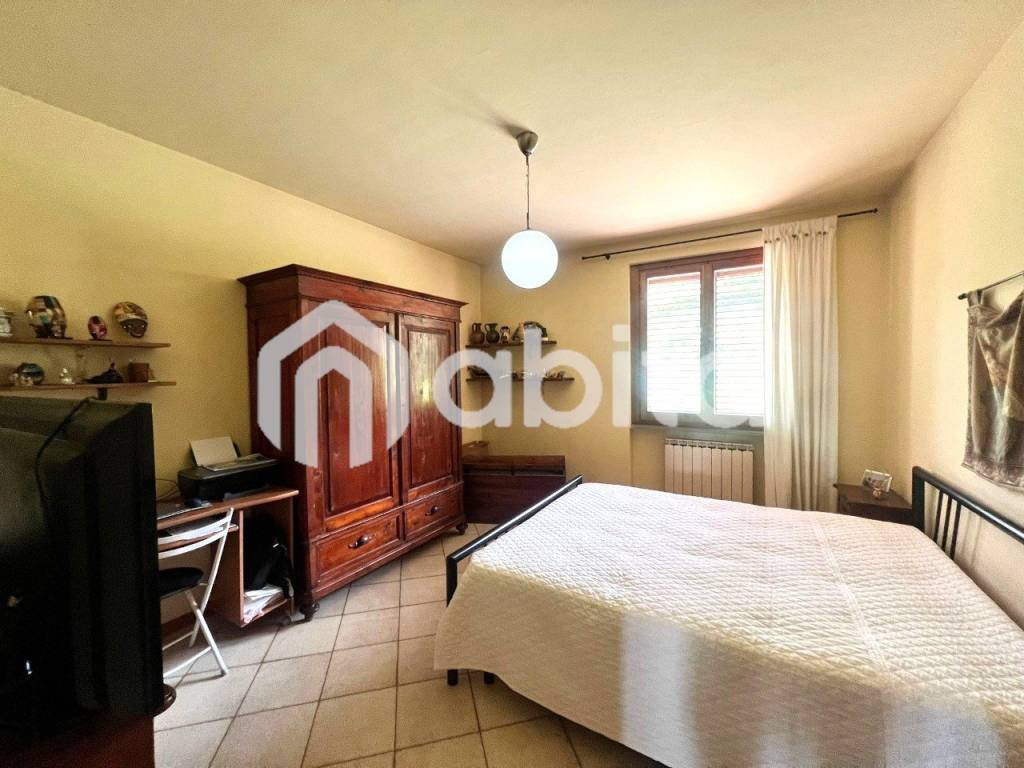 Appartamento a Loro ciuffenna in Via Vittorio Veneto - Foto 5