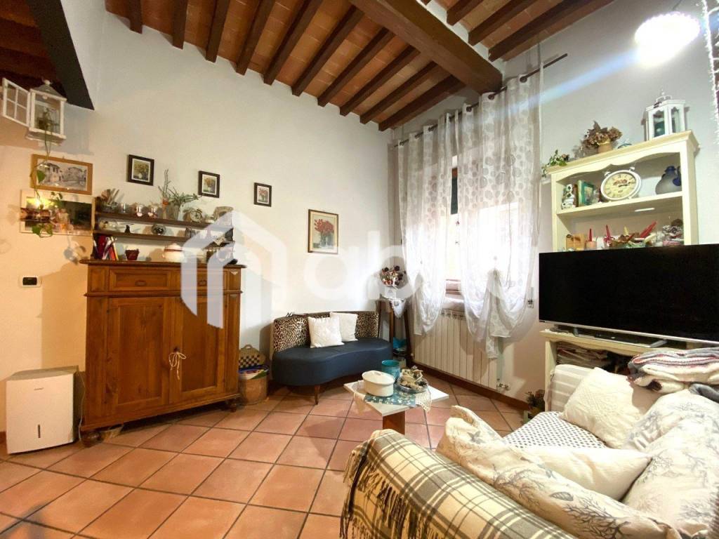 Appartamento a Montevarchi in via del romito - Foto 4