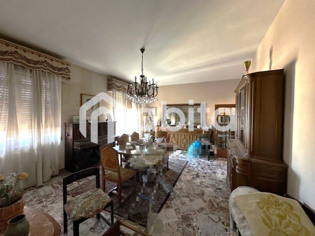Appartamento a Montevarchi in Via Respighi - Foto 2