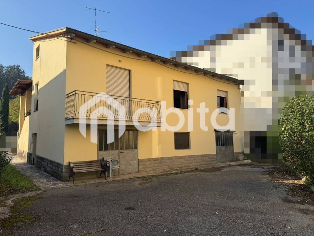 Villa a Montevarchi in VIA PACINOTTI - Foto 2