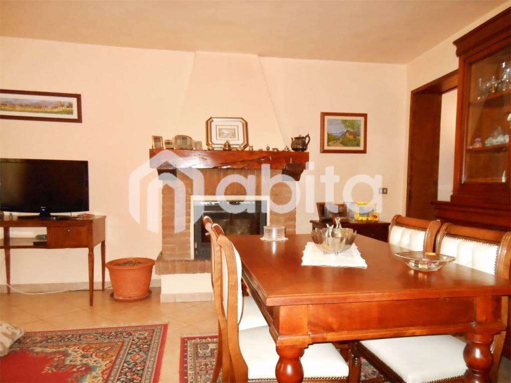Villa a Terranuova bracciolini in PIAZZALE TRENTO - Foto 3